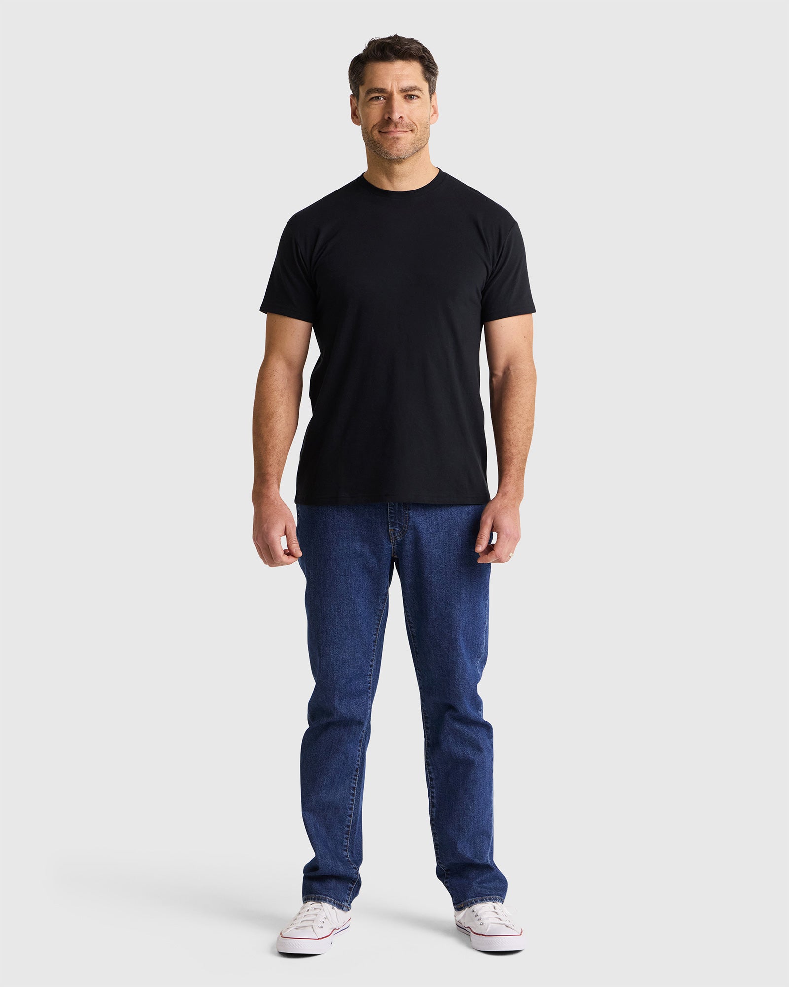 black crew neck t shirt